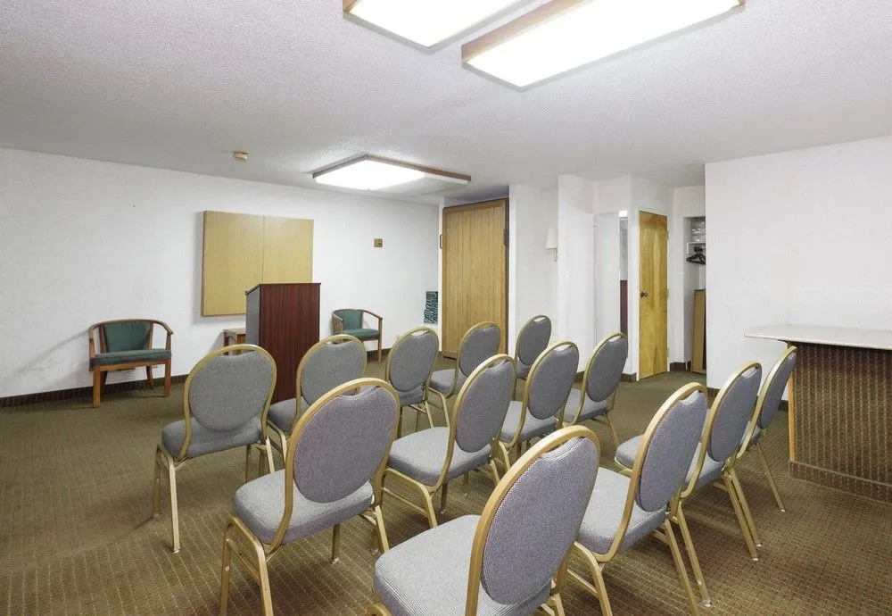 Red Roof Inn Emporia