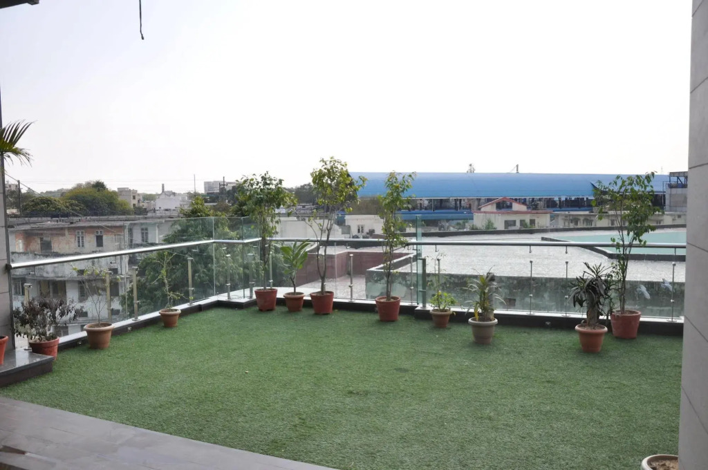 Hotel Metro View