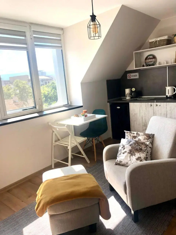 Gladstone suites