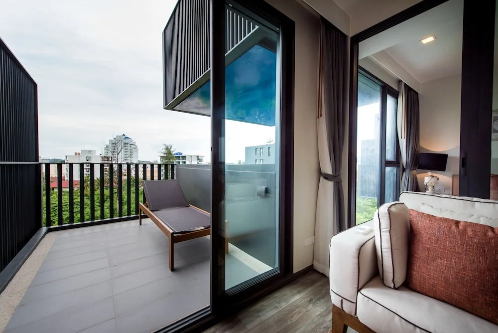 Welcome to the Best and new Apartment to Have Great Trip in Patong Beach