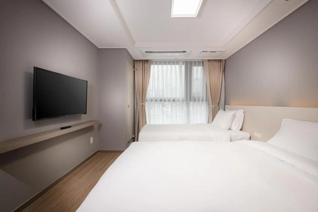 Sollago Myeongdong Hotel & Residence