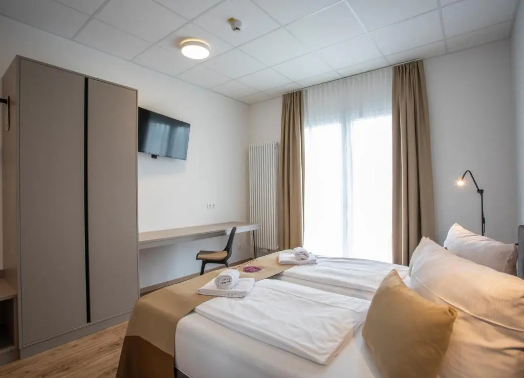 B Home Apart Hotel by Alpha