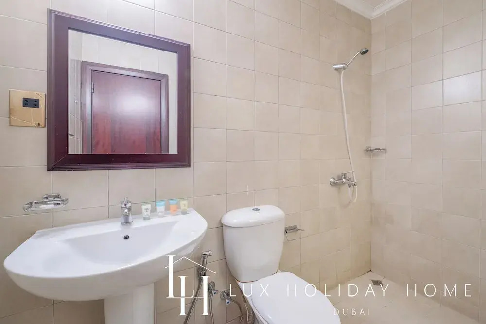 LUX Holiday Home - Frond E 1