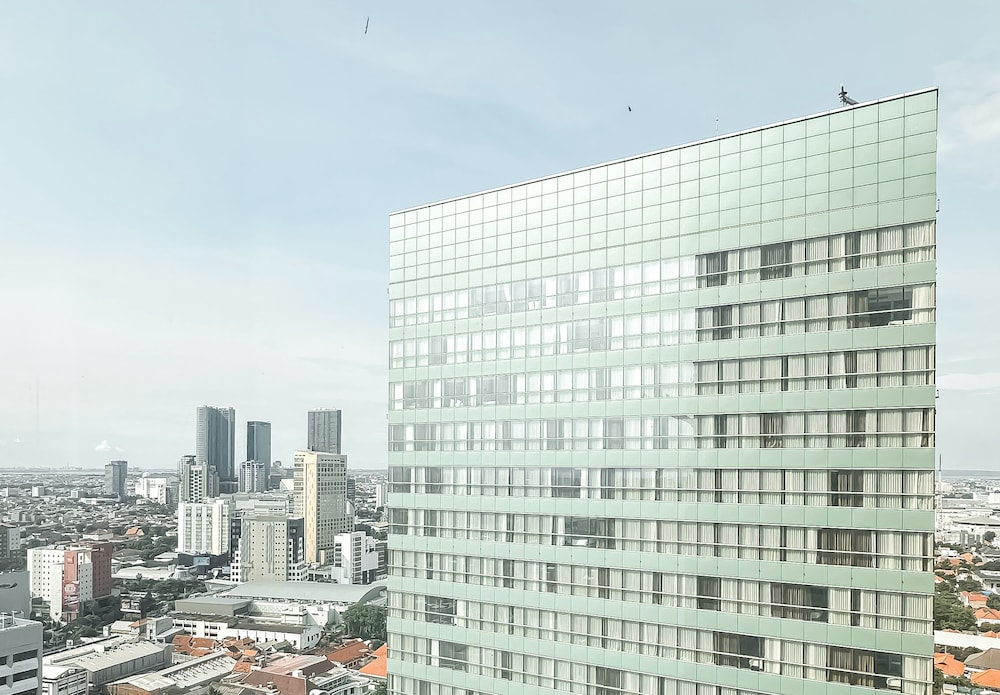 Lovely And Vibrant 2Br Space At Praxis Apartment