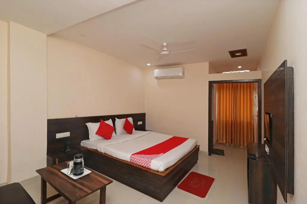 Hotel Shri Sai Amrit By OYO Rooms