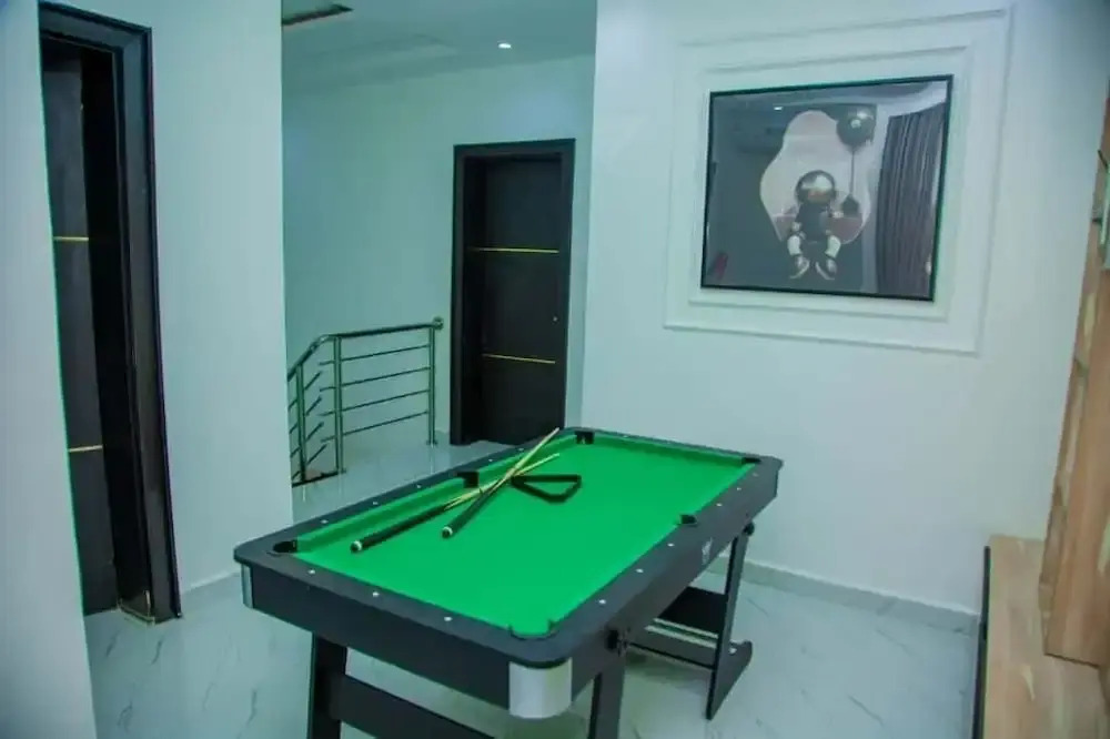 Aviv Luxury Homes