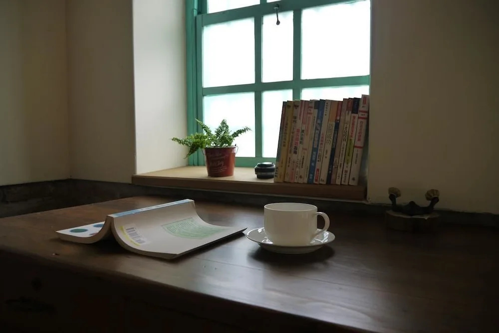 香蕉與黑膠 Yellow And Black Guest House