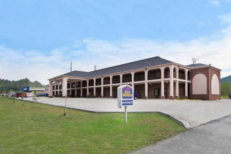 Manchester Heritage Inn & Suites