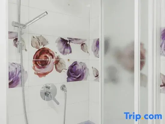 Top Clean Charming Apartment on the Darsena Navigli