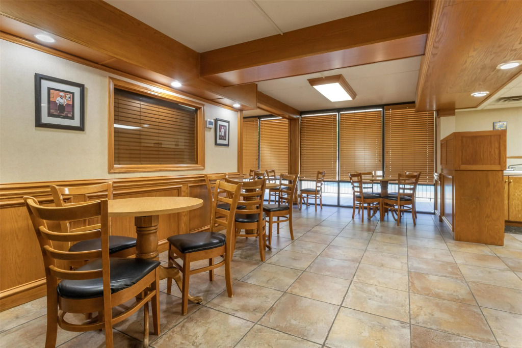 SureStay Plus Hotel by Best Western Poteau