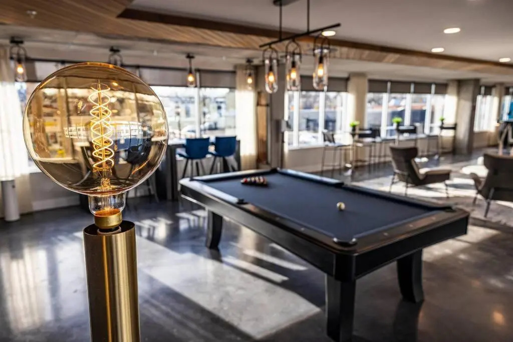 Museum District Apt Retreat w/BBQ Patio and Pool