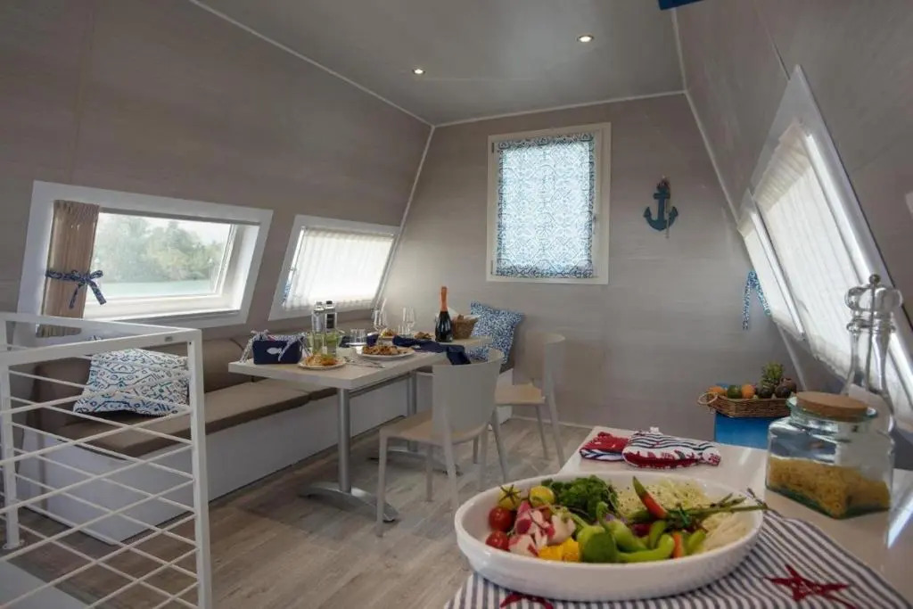 Unique Chalet Marina Azzurra Resort 2 Bedroom Sleeps 6