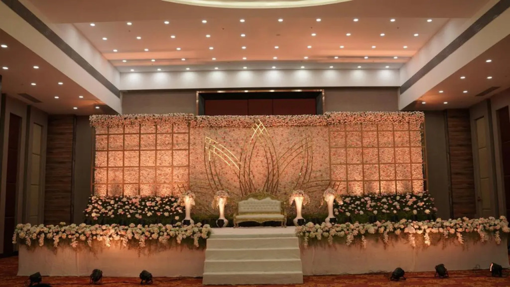 Hotel Tip Top International Pune