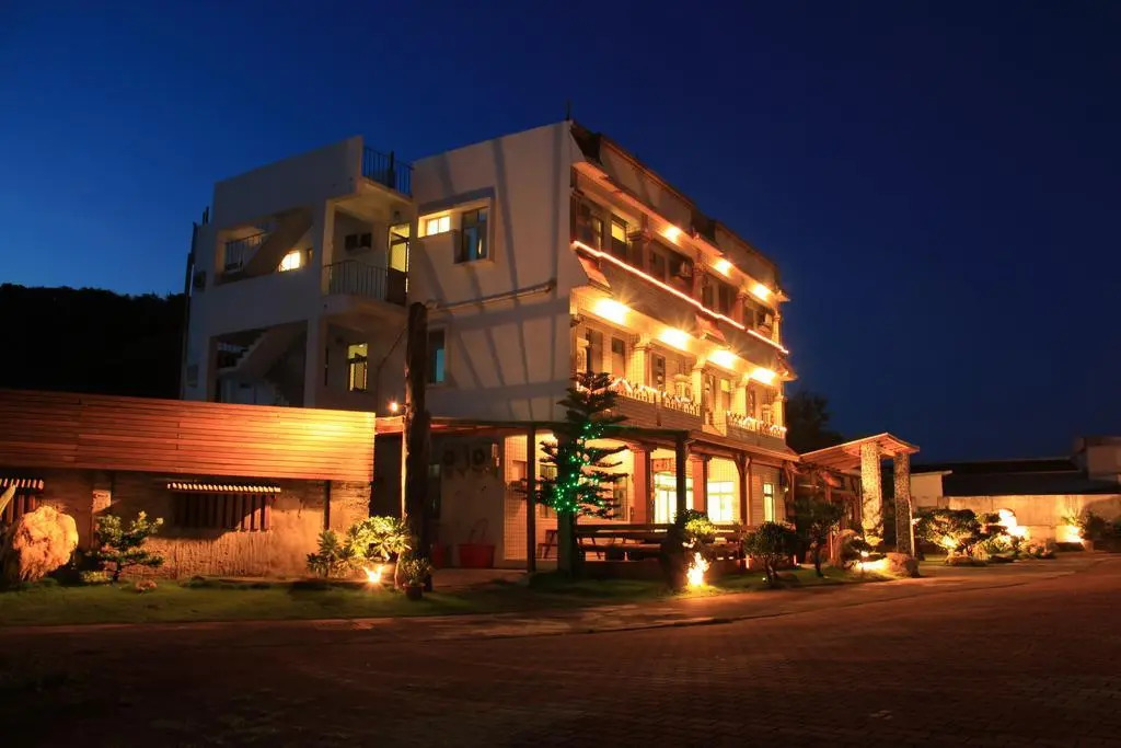Star-Moon B&B Green Island