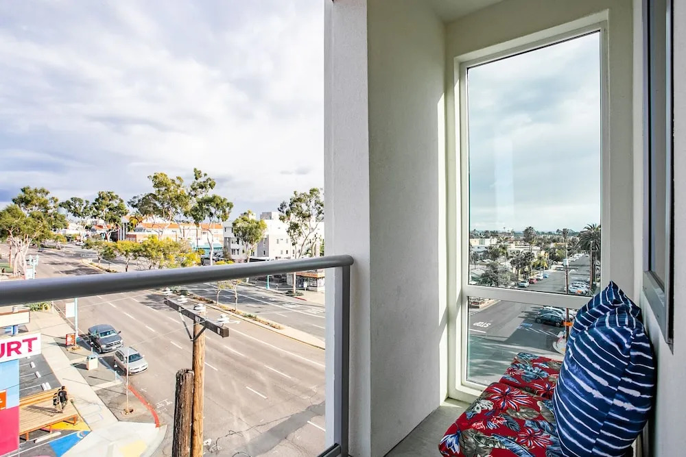WanderJaunt - North Park Apartments