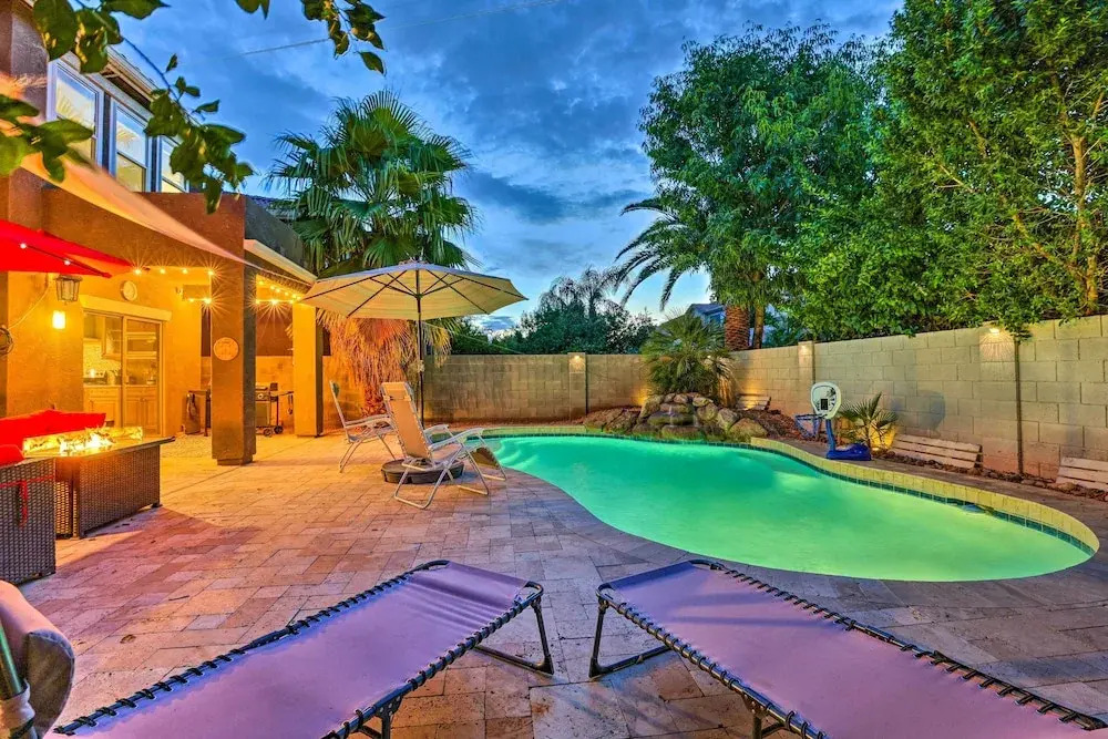 Spacious Gilbert Escape w/ Pool & Hot Tub!