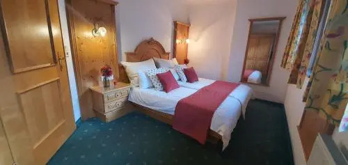Schlosserhaus Appartements