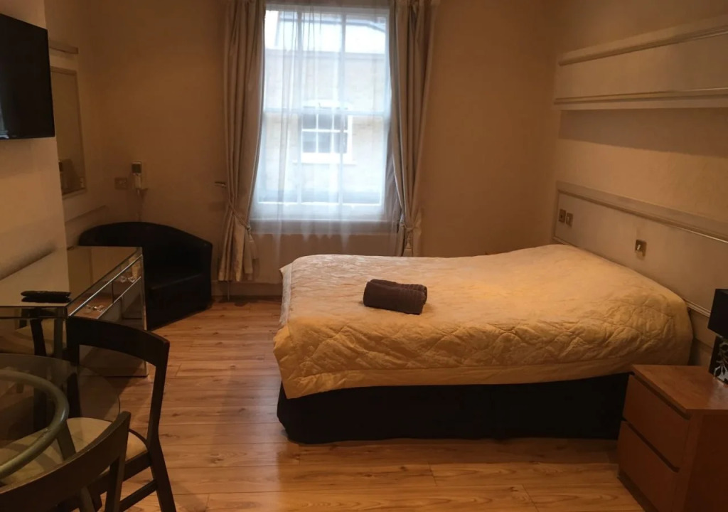Hyde Park Rooms & Apartments
