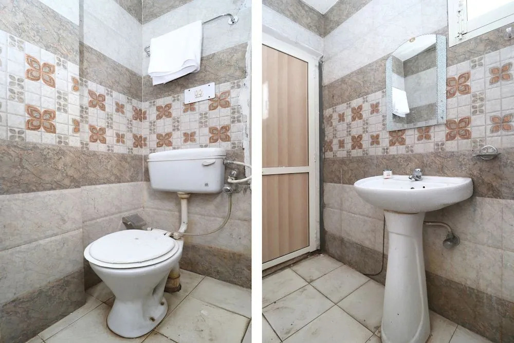 Oyo 28476 Jalandhar Guest House