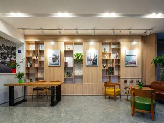Super 8 Select Hotel