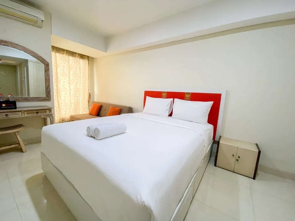 Good Deal Studio at Warhol (W/R) Residences Apartment By Travelio