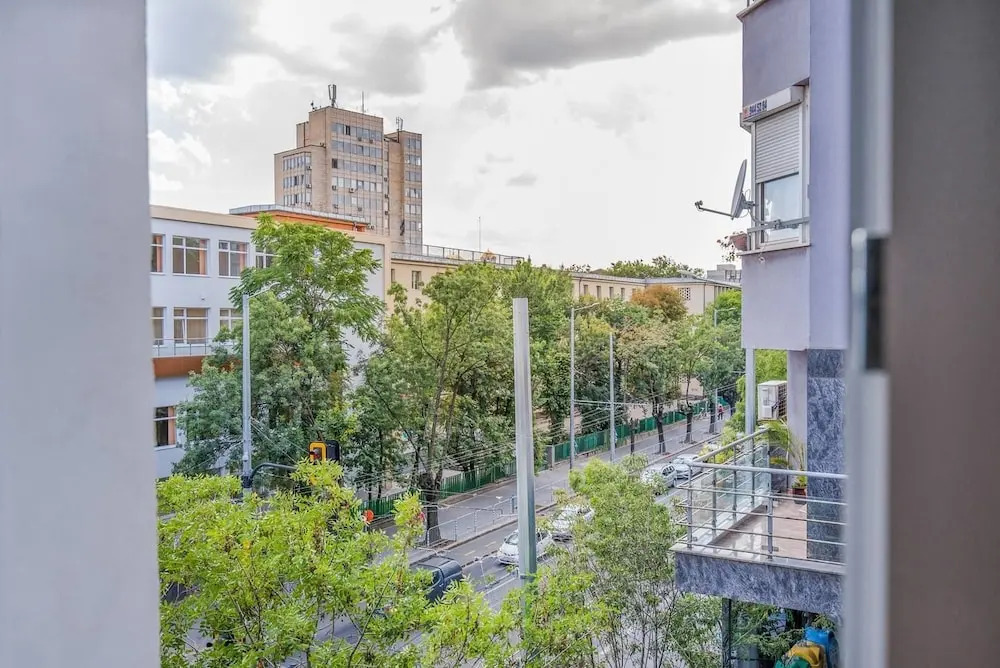 Fm Premium 2 Bdr Apartment Dondukov Blvd