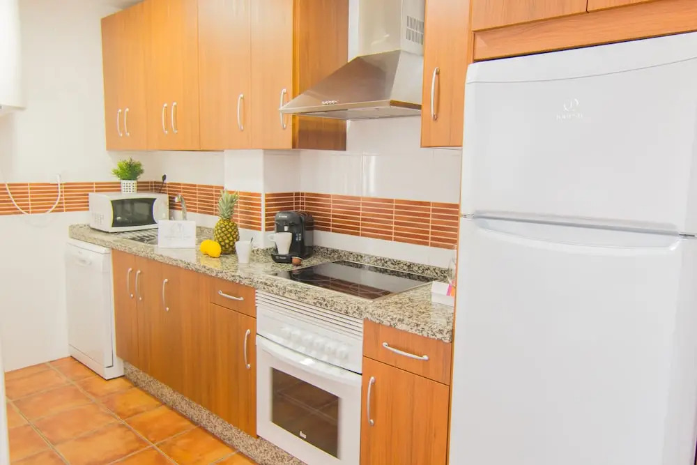 Summerland Apartments Rota