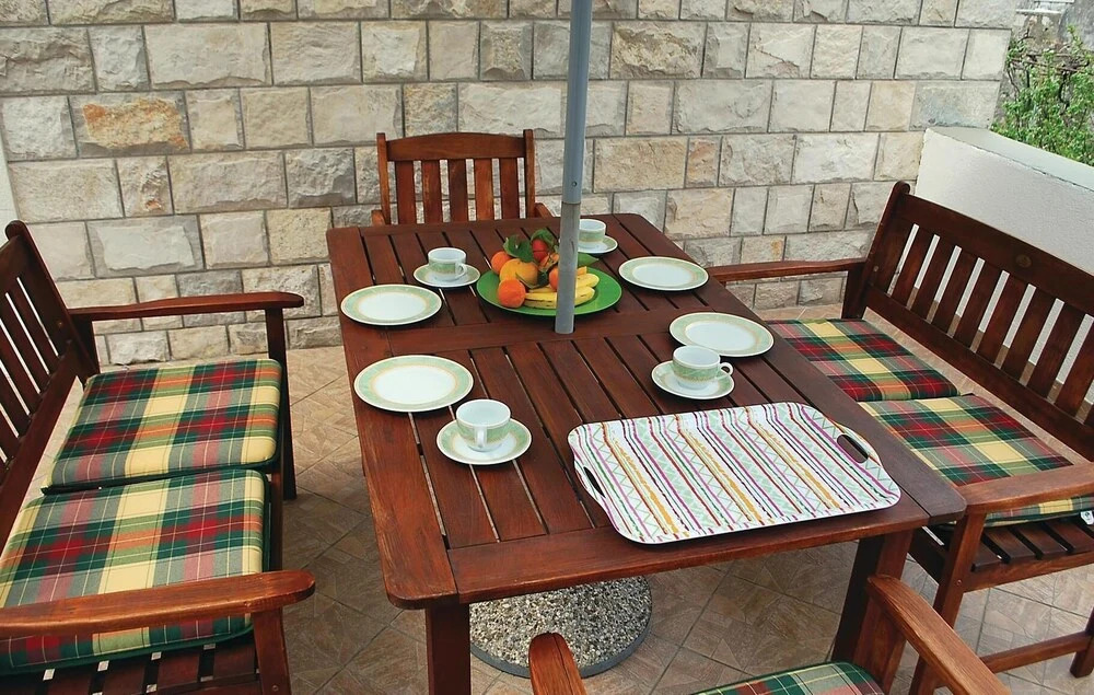 Awesome Home in Dubrovnik With Wifi and 2 Bedrooms