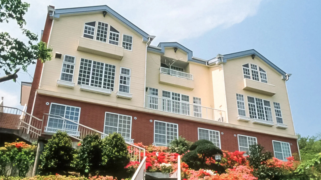 Chateau Shangri-La