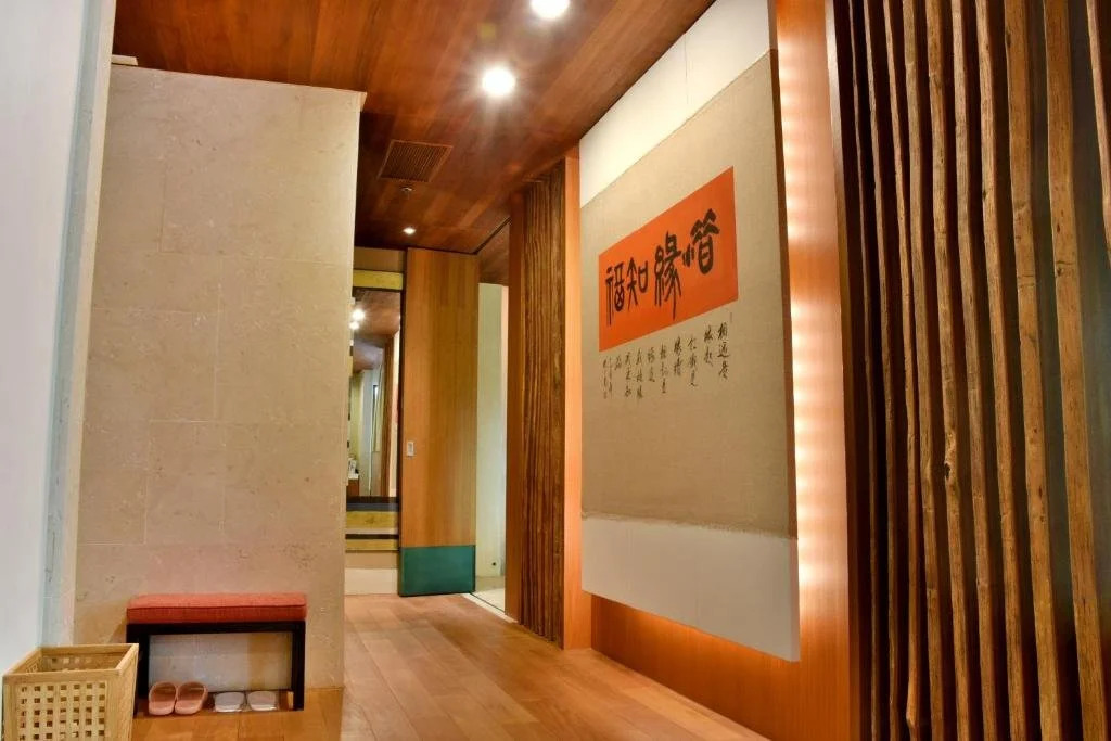 Honeymoon Hotel