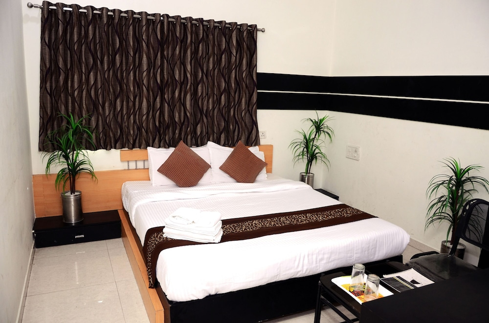 Hotel Crown