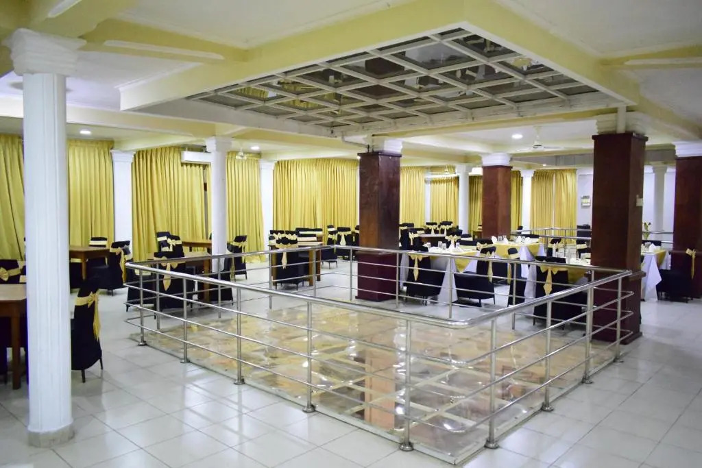 Paradise Inn