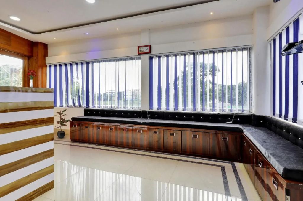 Collection O 91337 Lakhi Guest House