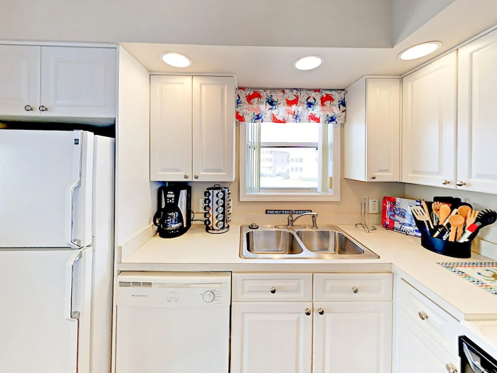 Shorehaven Condo #g-3 2 Bedrooms 2 Bathrooms Condo