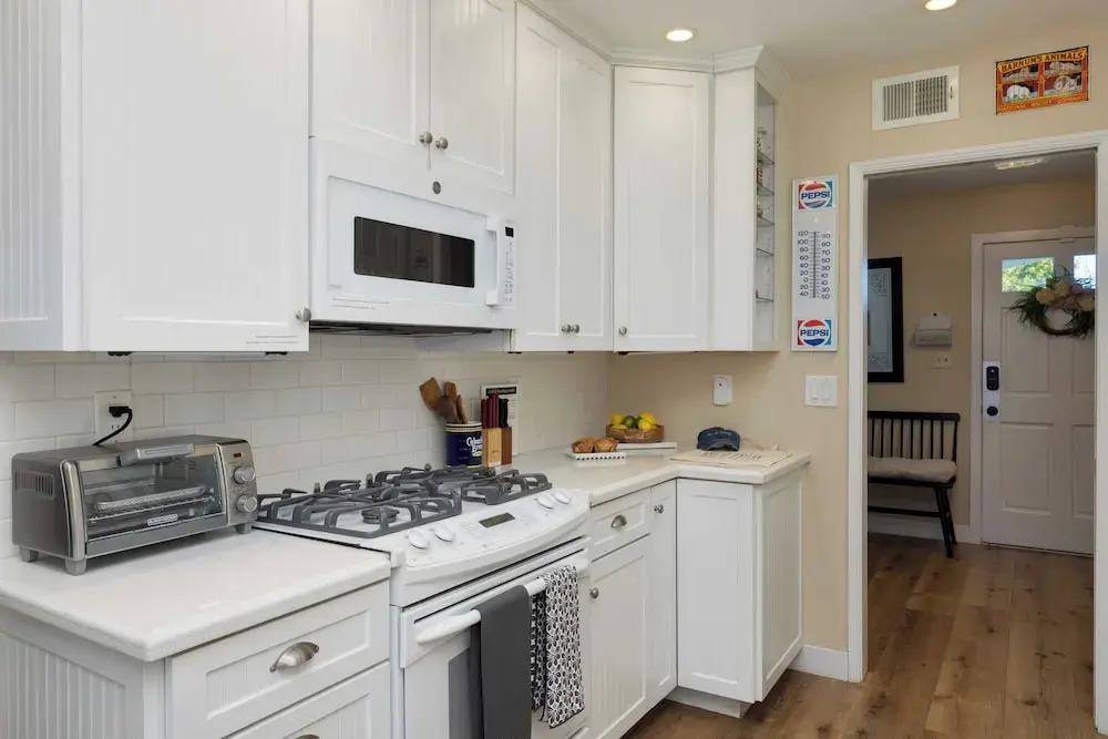 Coastal Retreat With Hot Tub, Ocean Views & Backyard Fun Newport Oasis by Avantstay