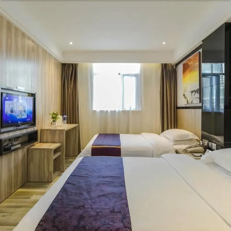 Super 8 Hotel