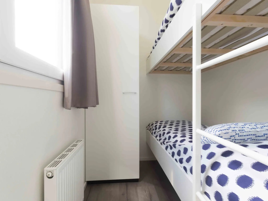 Nice chalet with dishwasher in a holiday park in the middle of the Veluwe