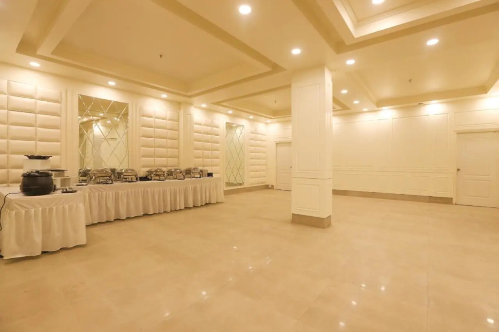 Hotel Magenta
