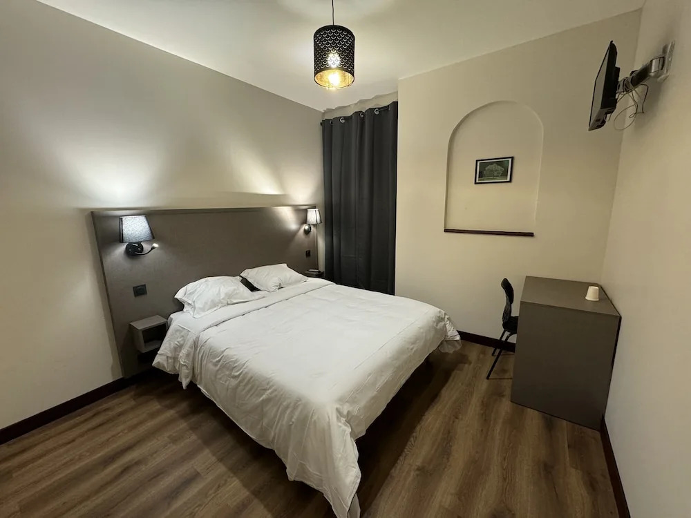 HÔTEL ROYAL MONTREUIL