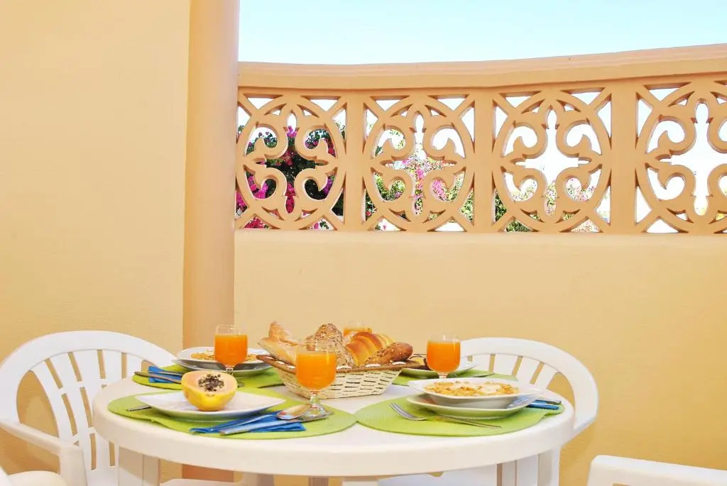 Villa Puerto Rico - com piscina aquecível e BBQ na Galé