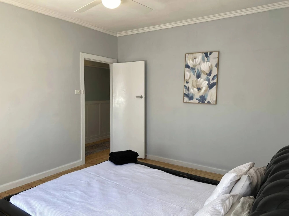 Central 1940s Bendigo Home Hamptons Heritage Reno