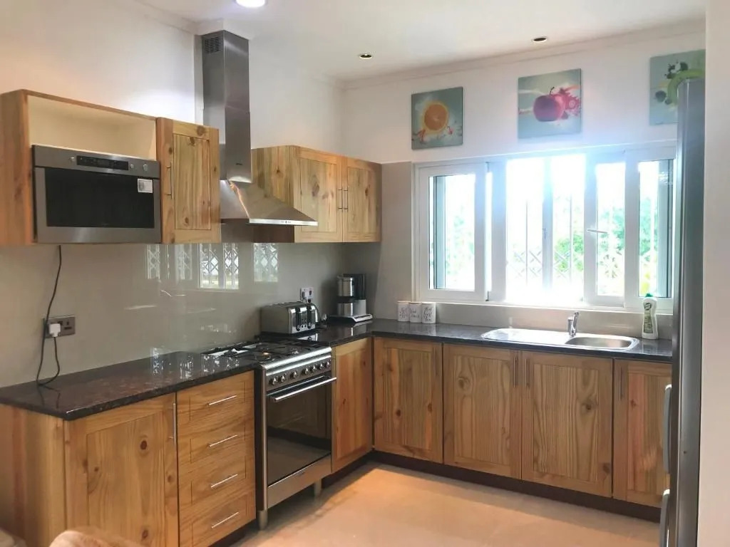 Tropic Villa Annex