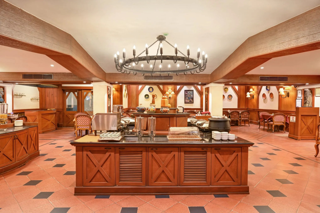 Cama Hotel