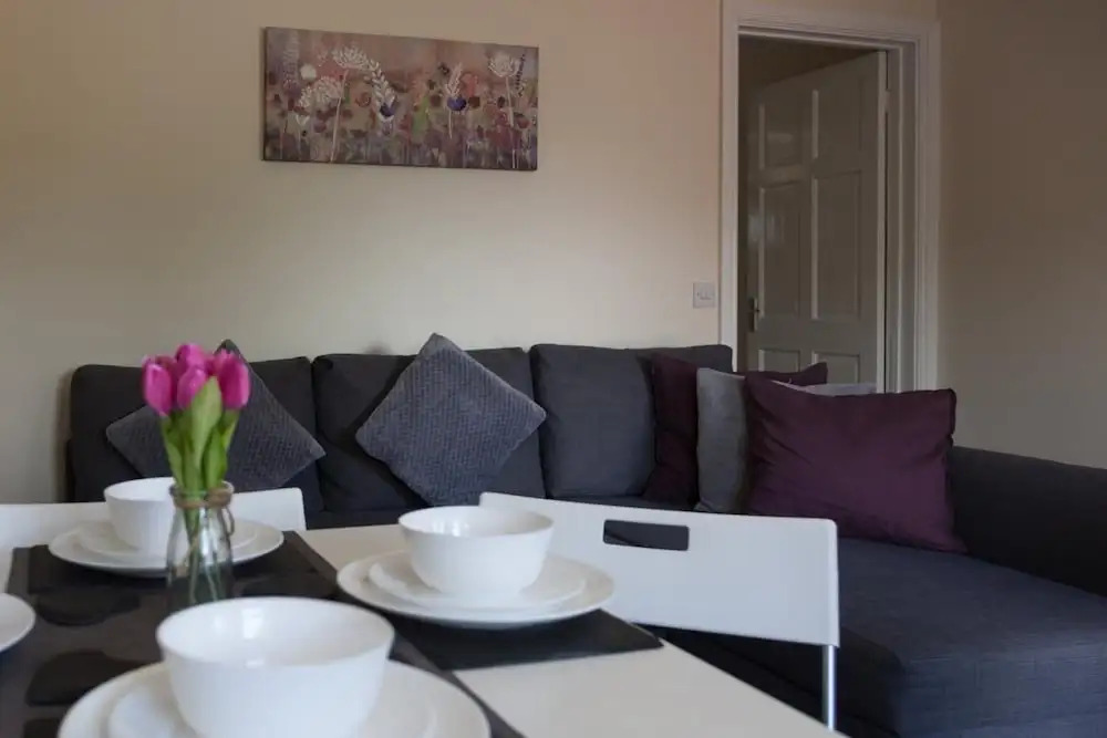 1 Willows Apartment