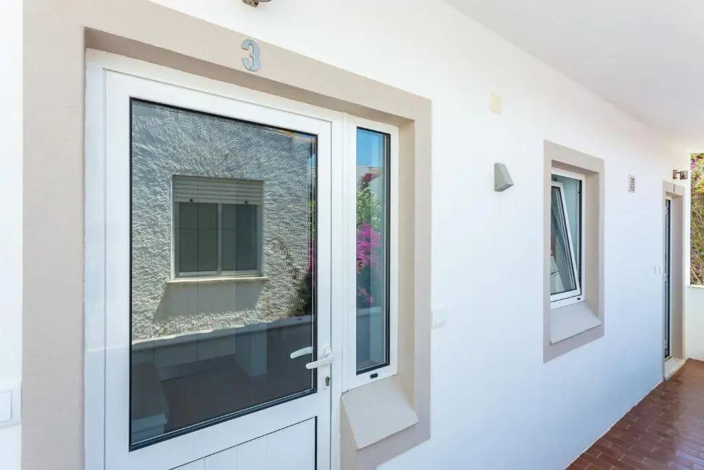 Mariners (3) - Bright and stylish apartment - 2 minute walk to the beach