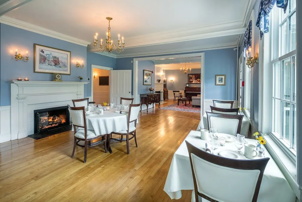 The Blue Horse Inn