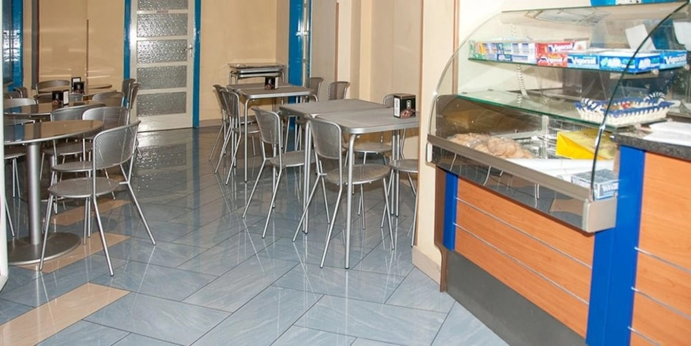 Bed And Breakfast Blu Bar