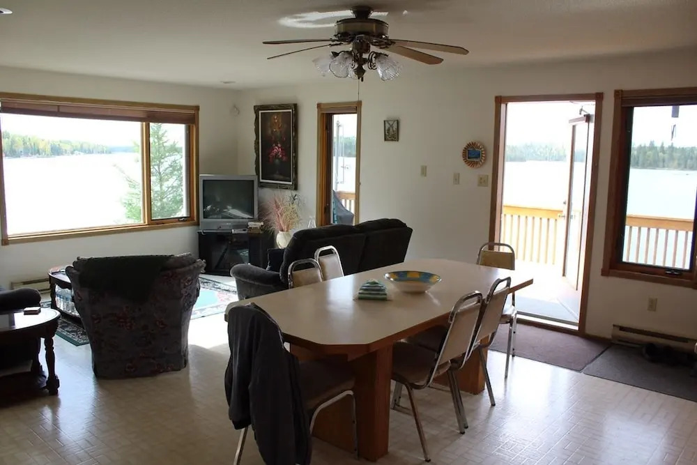 Spruce Forest Lakeside B&B
