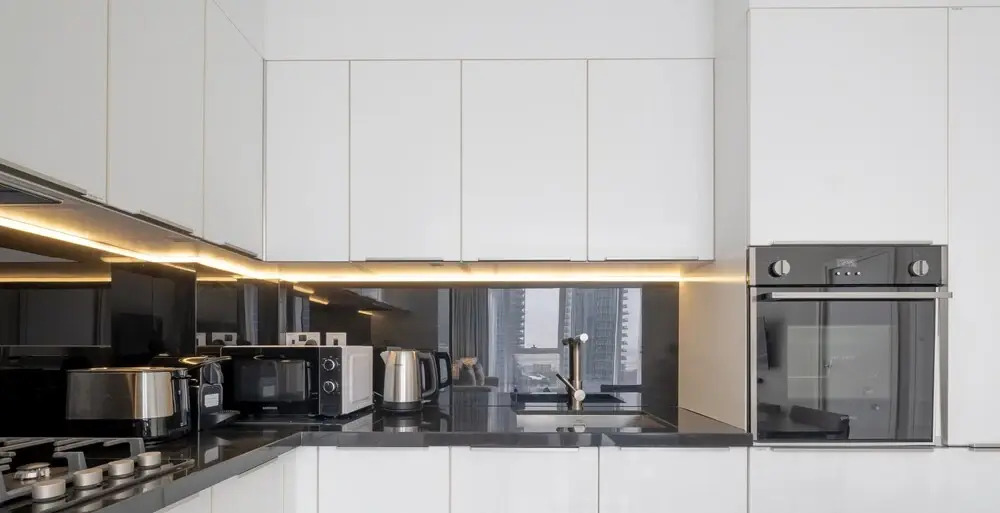 LUX  Pad Executive Suite Canal View 5