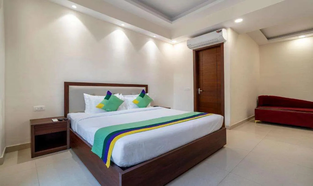 Treebo La Mirage Suite